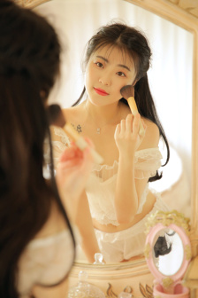 丰满的人妻HD
